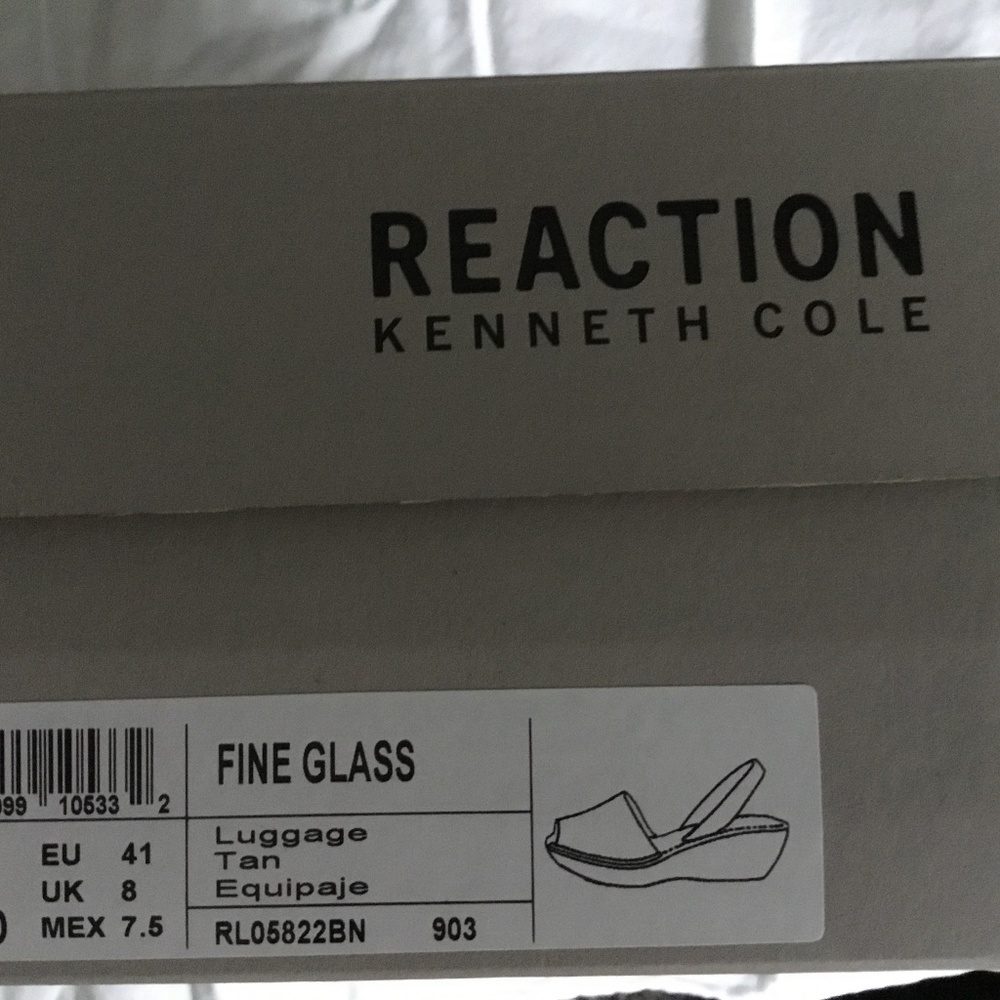 Kenneth Cole Reaction sandals